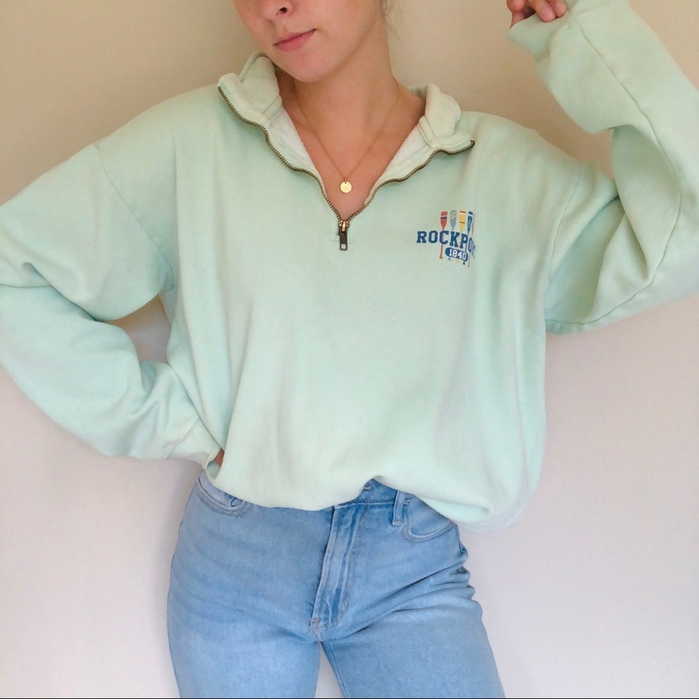 Beachy Sweatshirt - Picture 3 of 8